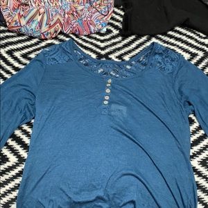 mid sleeve comfy shirt